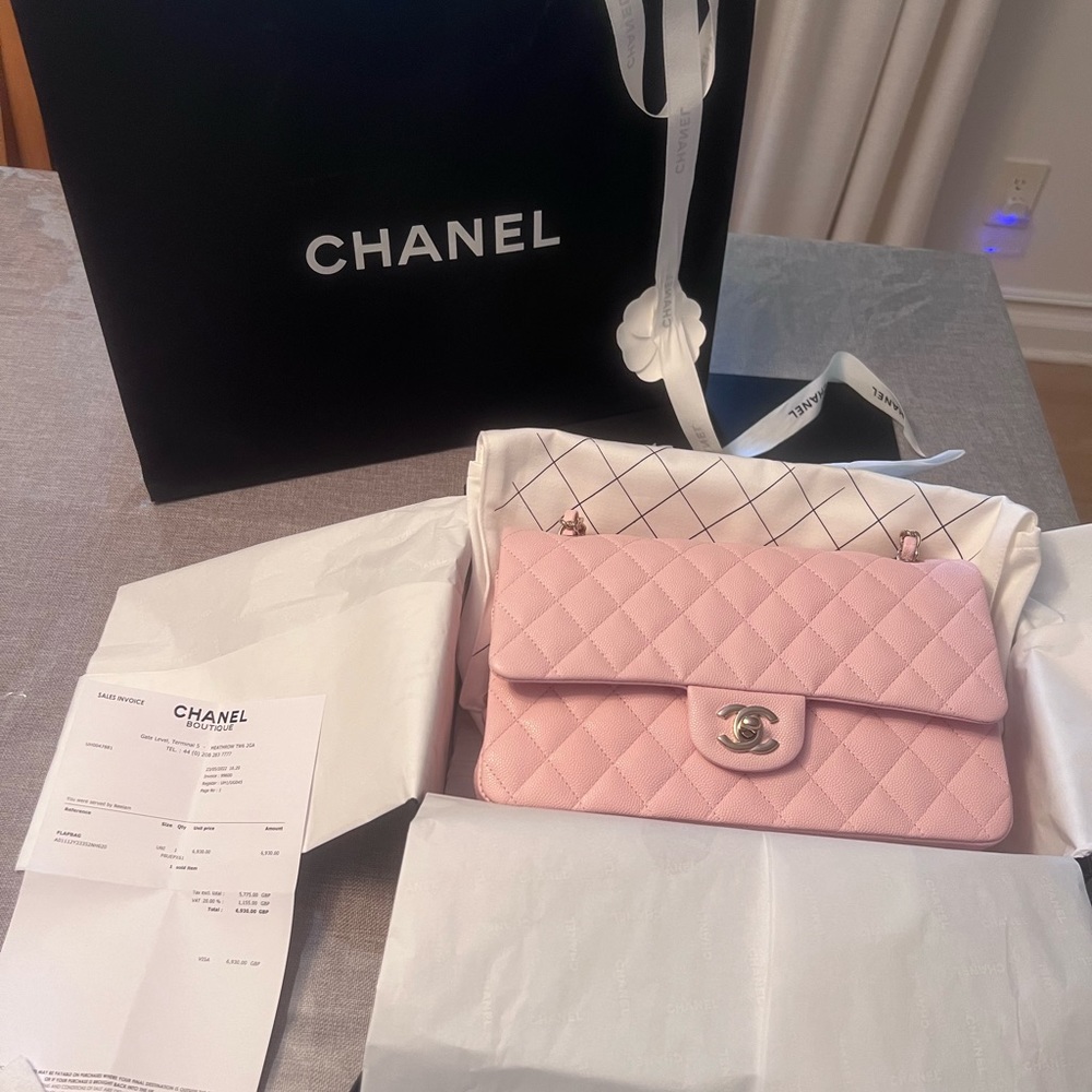 Chanel Sakura pink brand new medium flap. Full set just purchased fro the UK. - Picture 4 of 9